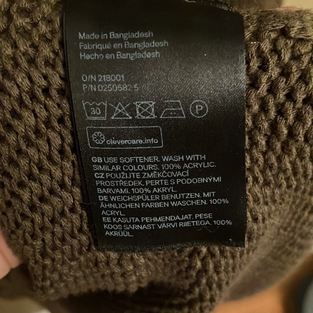 H&M basic sweater, small - Picture 3 of 5